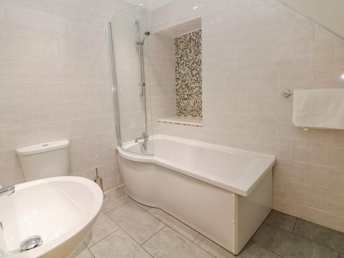 Corner Cottage Бакстон Экстерьер фото